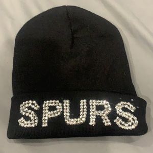 Spurs beanie